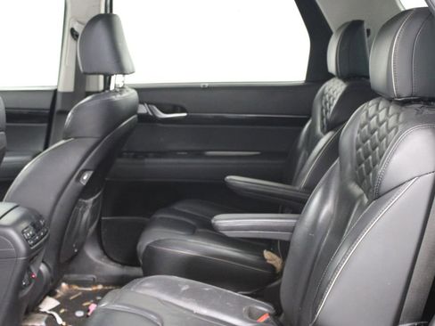 Used 2021 Hyundai Palisade Limited w/ Cargo Package image 17