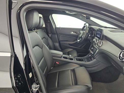 Used 2020 Mercedes-Benz GLA 250 image 10