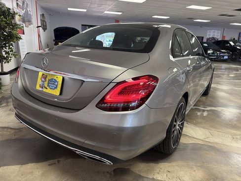 Used 2019 Mercedes-Benz C 300 Sedan w/ Premium Package image 10