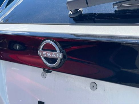 Certified 2025 Nissan Kicks SV AWD/4WD image 31