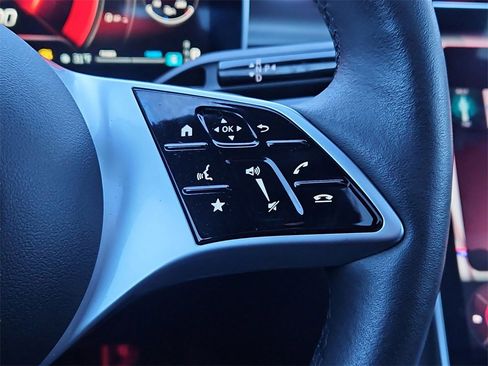 Used 2024 Mercedes-Benz C 300 4MATIC Sedan w/ Exclusive Trim Package image 28