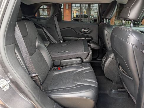 Used 2021 Jeep Cherokee Latitude Lux image 22