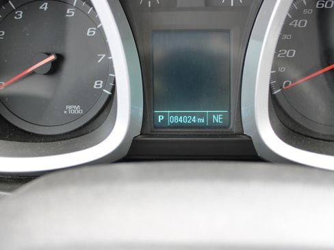 Used 2017 Chevrolet Equinox LS FWD image 18