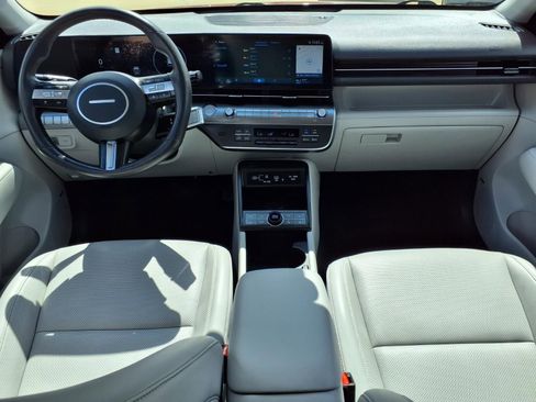 Used 2024 Hyundai Kona Limited image 9