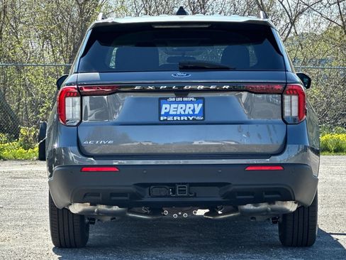 New 2026 Ford Explorer Active image 4