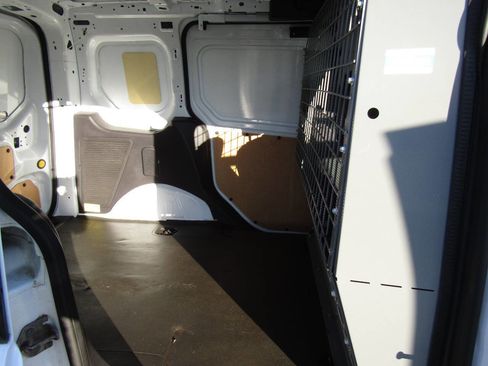 Used 2016 Ford Transit Connect XL image 21