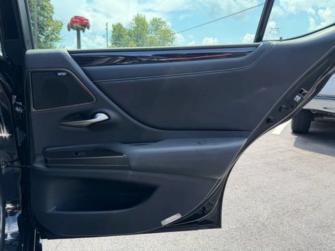 Used 2019 Lexus ES 350 w/ Premium Package FWD image 29