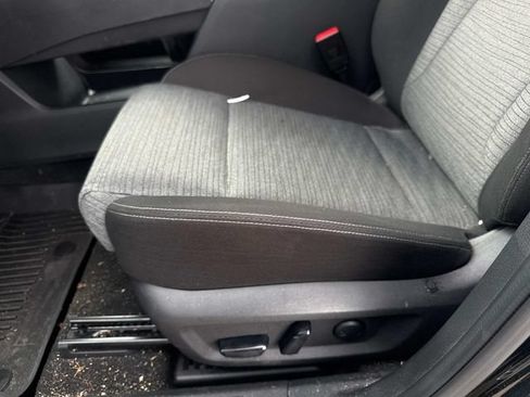 Used 2023 Nissan Rogue SV FWD image 21