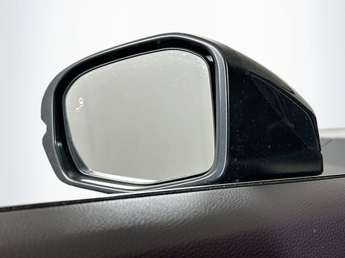 Used 2025 Honda CR-V EX-L image 16