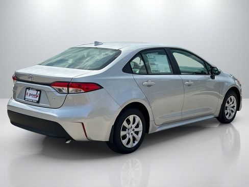 Certified 2026 Toyota Corolla LE FWD image 5