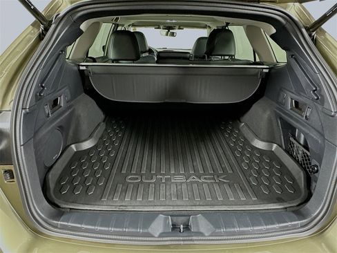 Used 2024 Subaru Outback Limited image 27