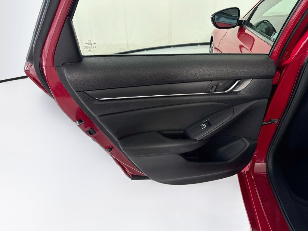 Certified 2018 Honda Accord Sport image 26