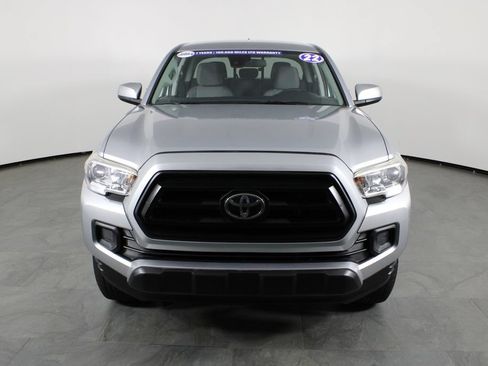 Used 2022 Toyota Tacoma SR w/ SR Convenience Package RWD image 13