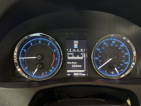 Used 2017 Toyota Corolla L image 17