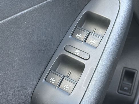 Used 2015 Volkswagen Jetta Sedan FWD image 11