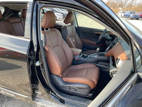 Used 2025 Subaru Outback Touring w/ Popular Package #2 image 13