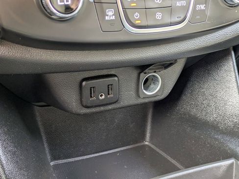 Used 2023 Chevrolet Traverse LS w/ Safety Package image 25