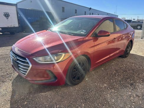 Used 2017 Hyundai Elantra SE image 3