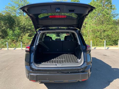 New 2026 Nissan Rogue SV w/ Rock Creek Premium Package AWD/4WD image 5
