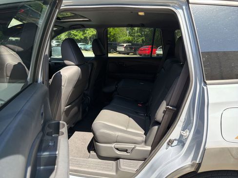 Used 2023 Honda Passport EX-L image 18