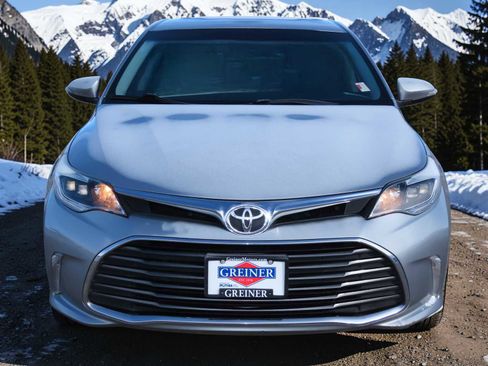 Used 2016 Toyota Avalon XLE image 9