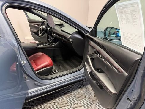 Used 2024 MAZDA MAZDA3 s image 21