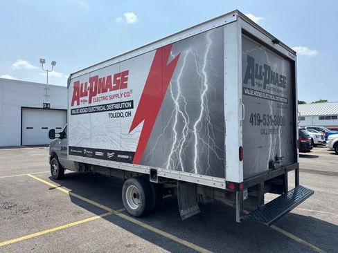 Used 2022 Ford E-450 and Econoline 450 Super Duty RWD image 4