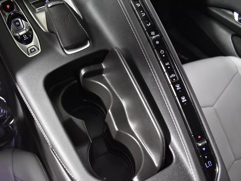 Used 2020 Chevrolet Corvette Stingray Coupe image 36