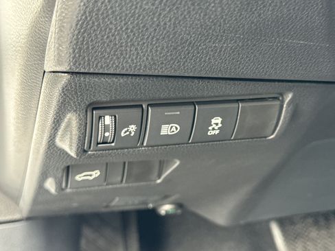 New 2026 Toyota Corolla Cross XLE FWD image 29