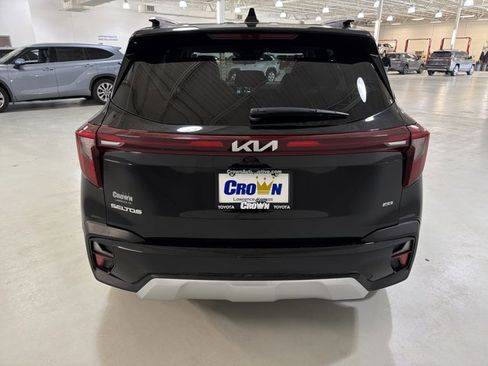 Used 2025 Kia Seltos S image 7