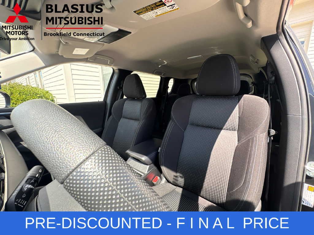 Used 2025 Mitsubishi Outlander ES AWD/4WD image 19