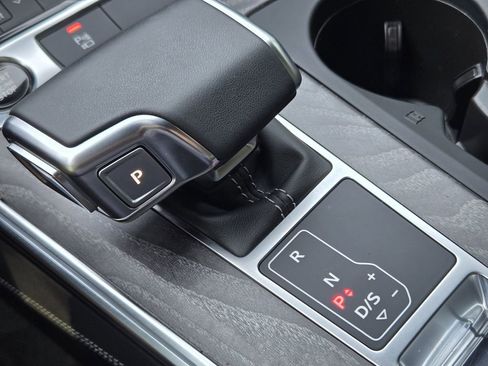 Certified 2025 Audi A6 Premium Plus w/ Premium Plus Package image 24