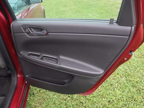 Used 2008 Chevrolet Impala LT FWD image 14