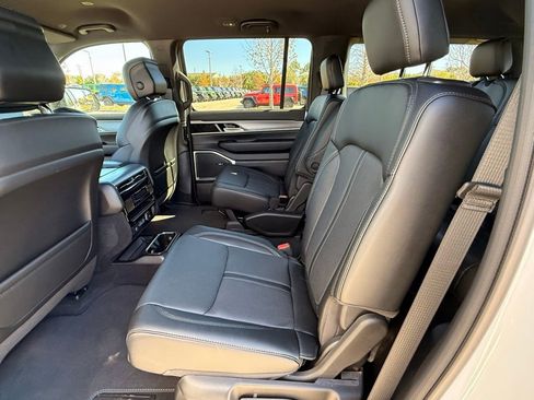 New 2026 Jeep Grand Wagoneer image 26