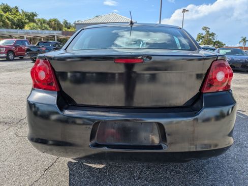 Used 2013 Dodge Avenger SXT FWD image 5