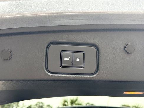 New 2026 Nissan Pathfinder SL image 27