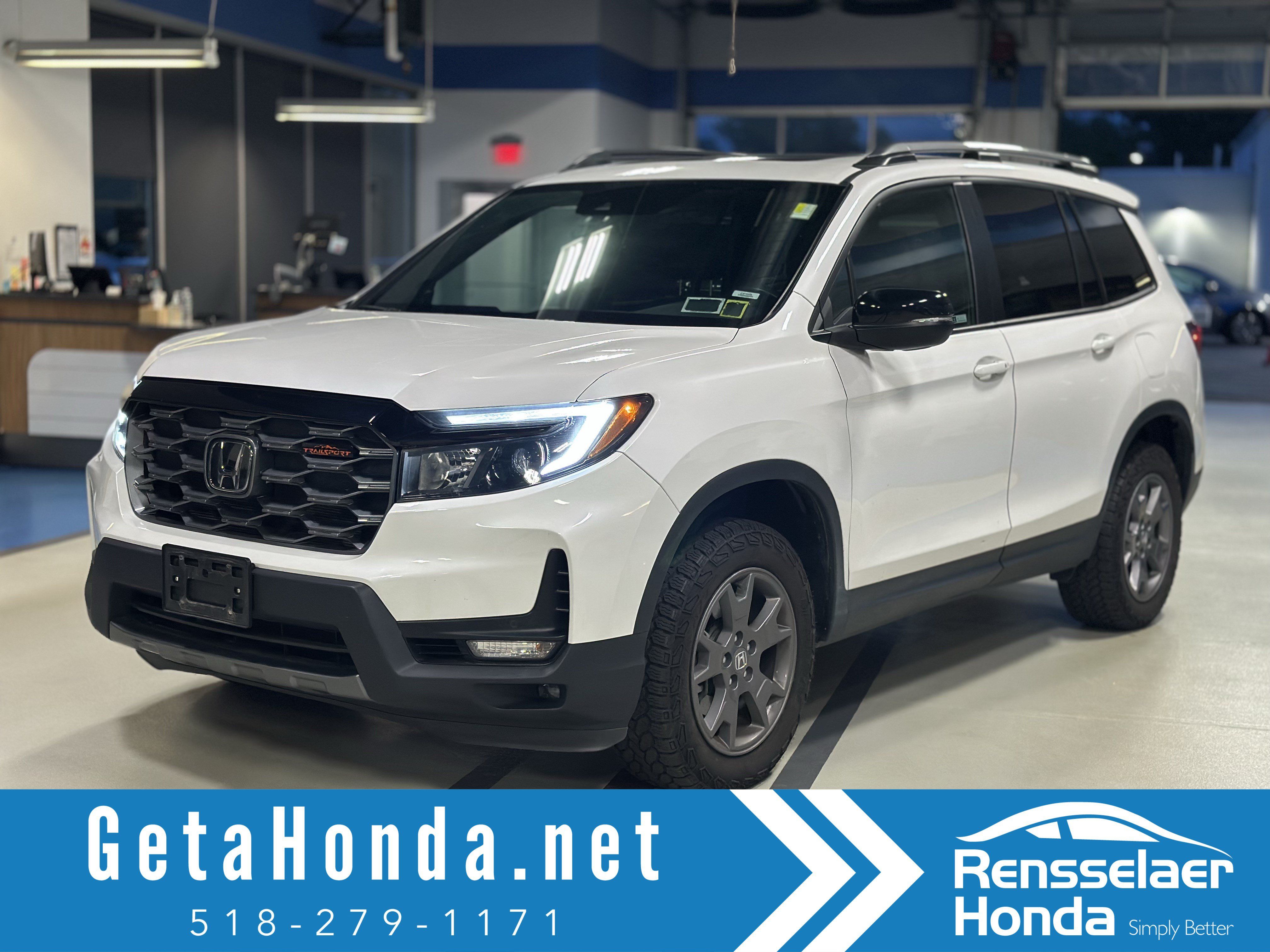 Used 2024 Honda Passport TrailSport image 1