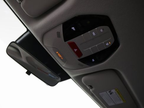 New 2025 Kia K4 LXS image 18