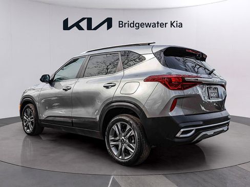 Used 2023 Kia Seltos S image 5