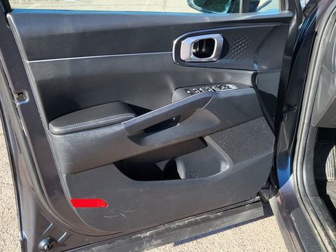 Used 2024 Kia Sorento S image 25