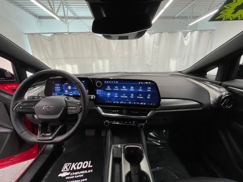 Used 2024 Chevrolet Equinox EV RS image 14