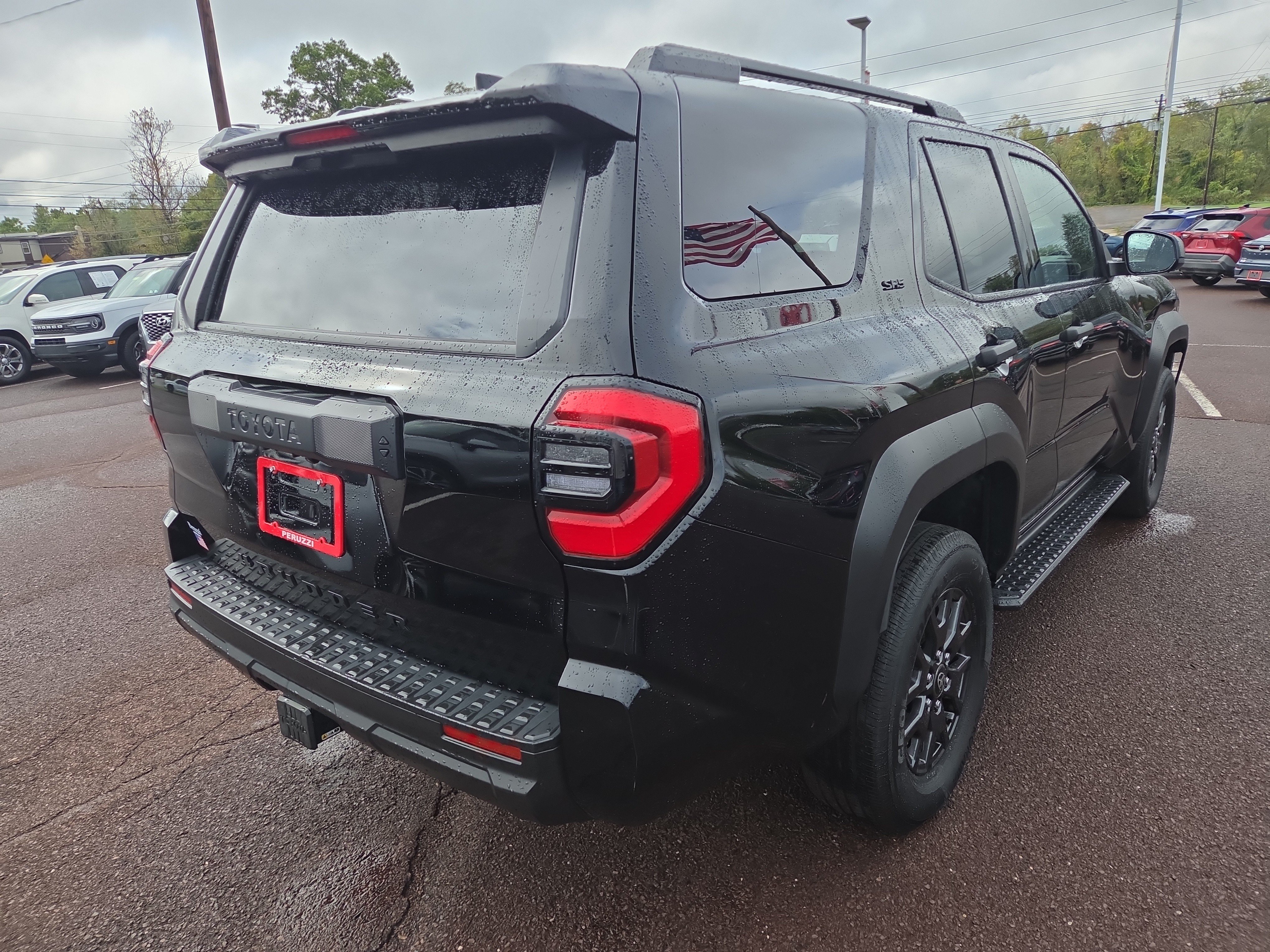 Certified 2025 Toyota 4Runner SR5 AWD/4WD image 3