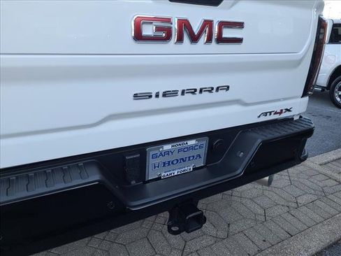 Used 2025 GMC Sierra 2500 AT4X image 26