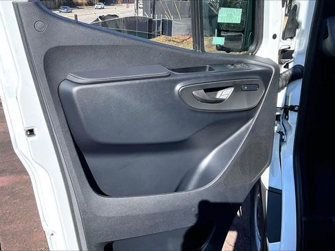 New 2026 Mercedes-Benz Sprinter 2500 image 10