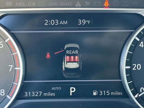 Used 2025 Nissan Rogue SV image 24