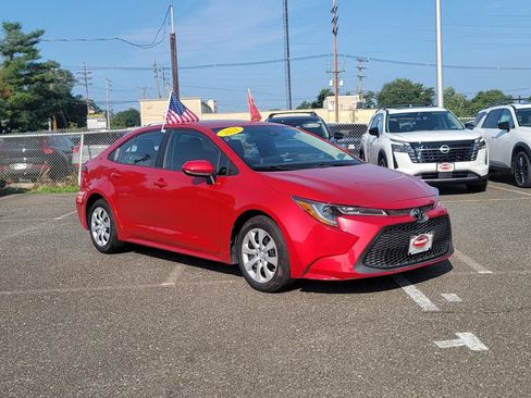 Used 2021 Toyota Corolla LE FWD image 1