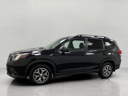 Used 2024 Subaru Forester Premium AWD/4WD image 8