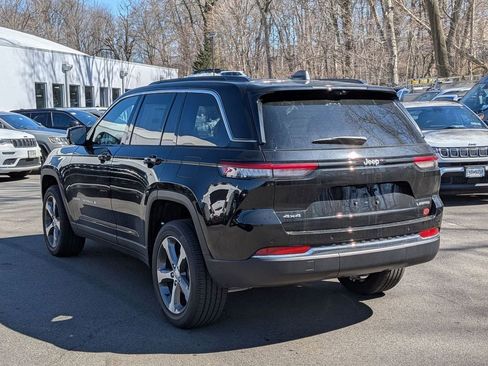 New 2025 Jeep Grand Cherokee Limited w/ Luxury Tech Group II image 5