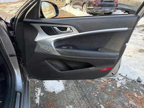 Used 2026 Genesis G70 2.5T Prestige image 10