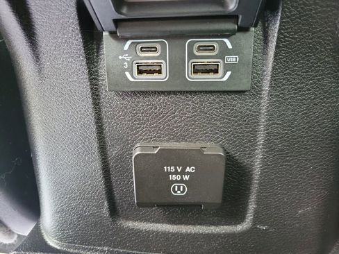Used 2020 Jeep Wrangler Unlimited Sahara w/ Dual Top Group AWD/4WD image 13